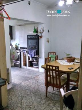 126 entre 60 y 61 (hoy 5)- Villa Argüello